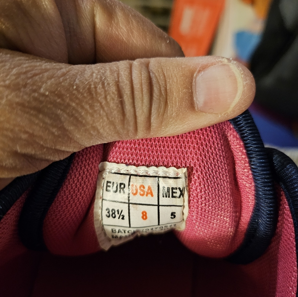 Runners - Picture 4 of 4